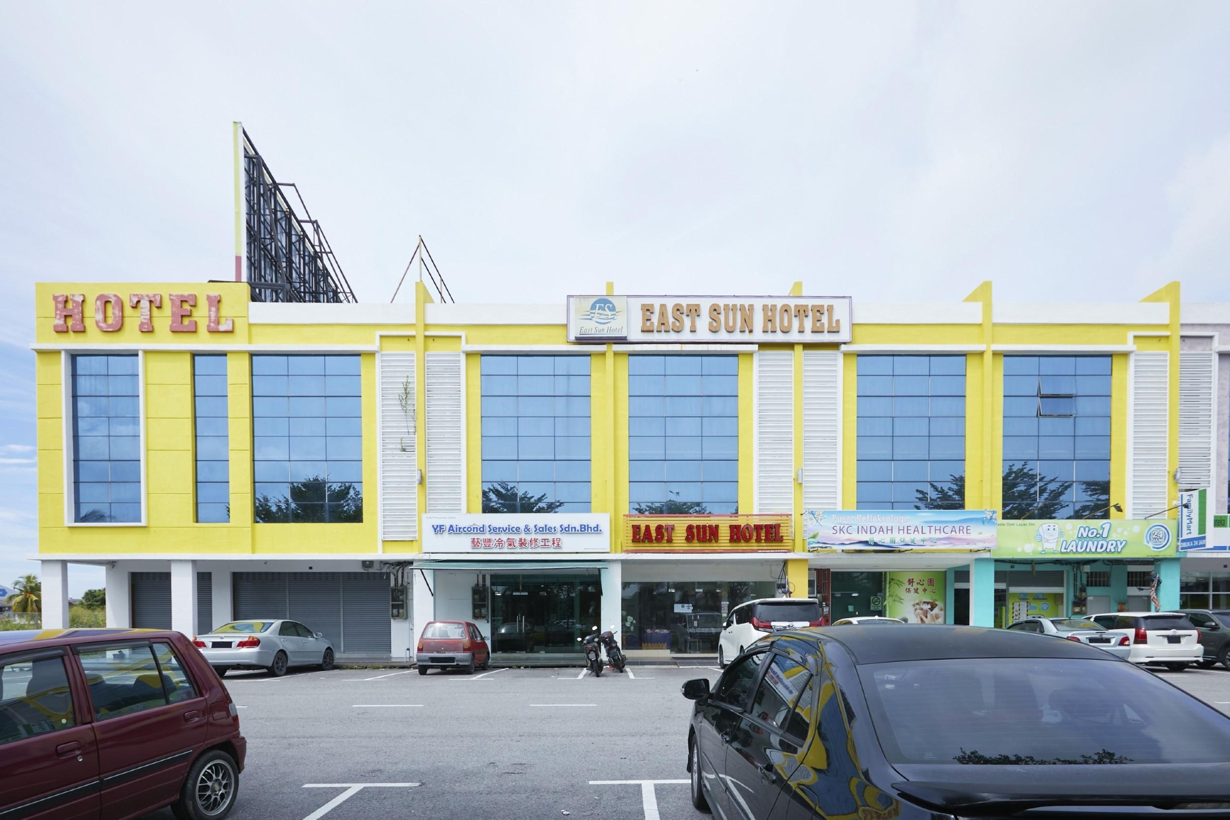 East Sun Hotel Sekinchan Exteriör bild